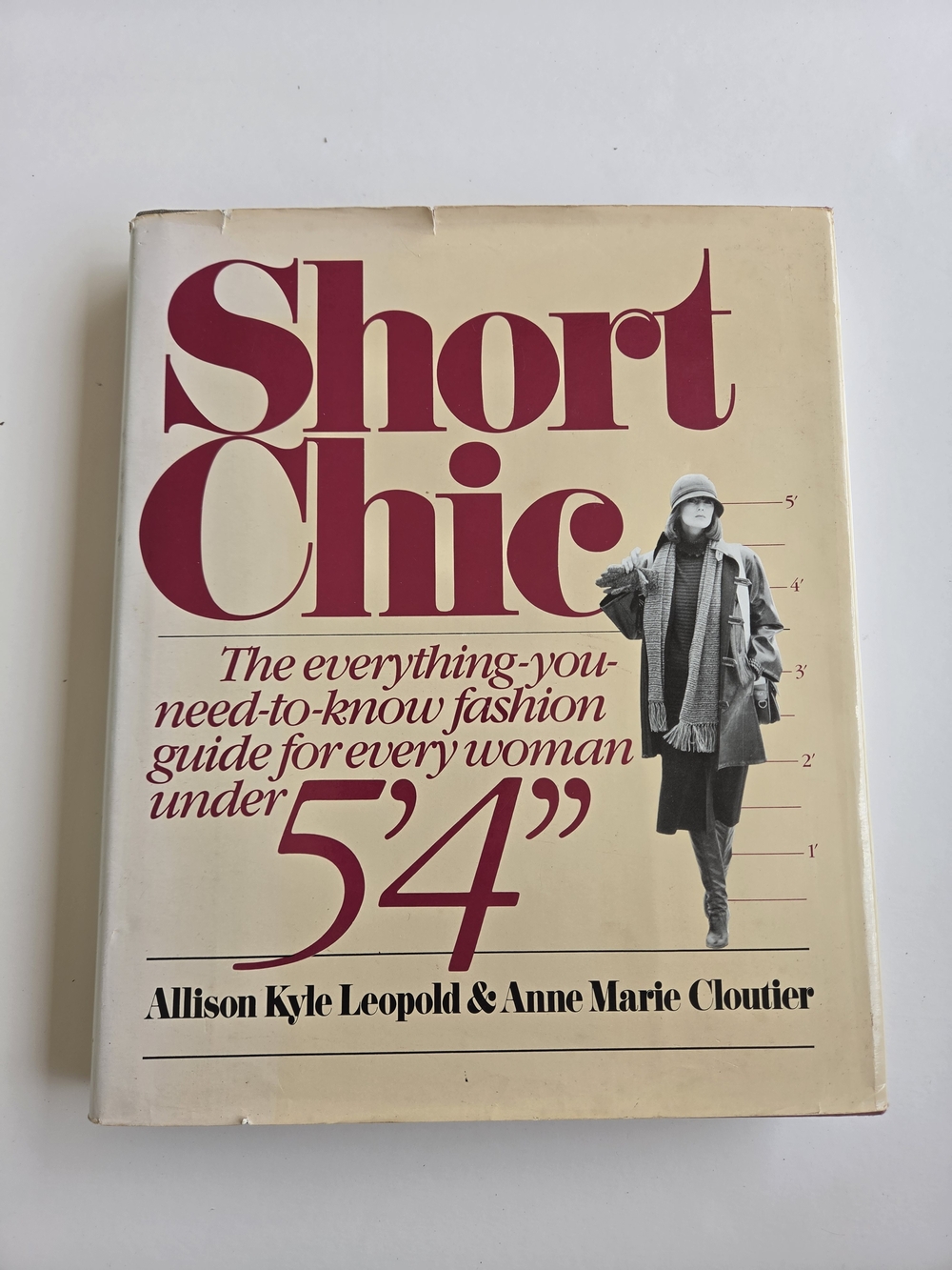 Short Chic by Allison Kyle Leopold & Ann Marie Cloutier – Hardcover